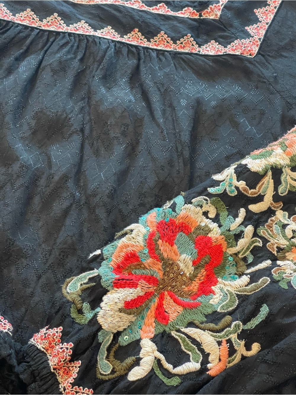 Sundance Artists Vision Black, Floral Embroidered Tunic Blouse, Long Sleeve, S - Picture 13 of 15